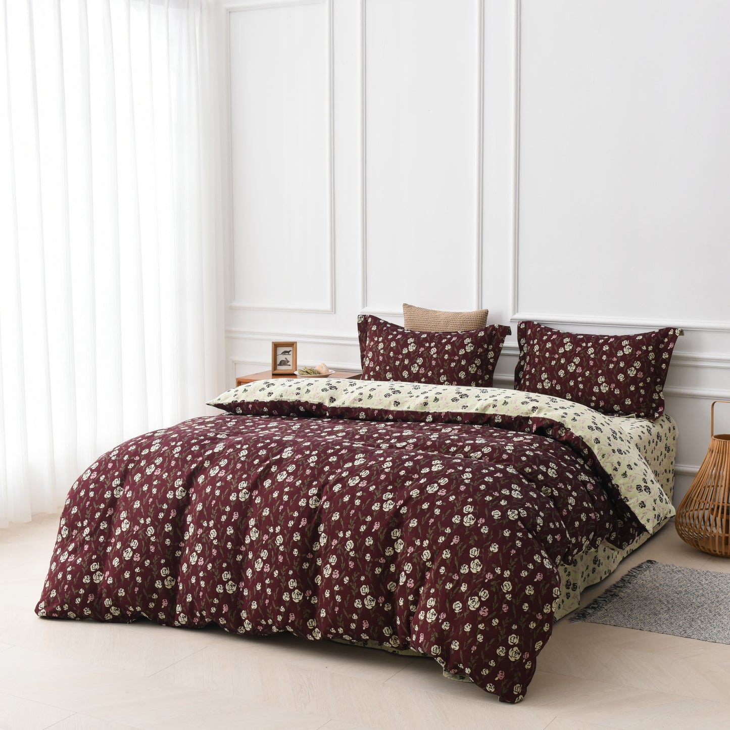 Parure de lit réversible en gaze de coton à motif rose (4 pièces)