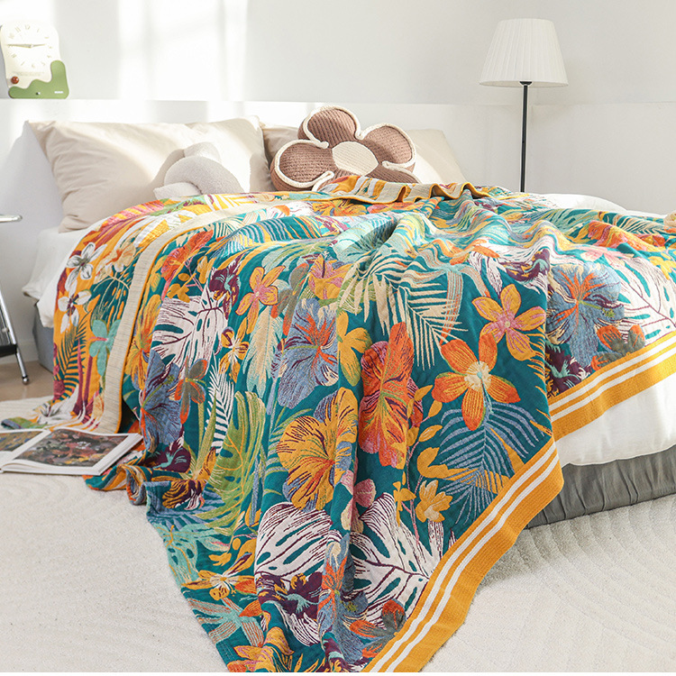 Couette en gaze de coton vibrante avec fleurs et feuilles