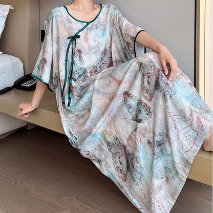 Chemise de nuit longue respirante avec motif papillon en grande taille