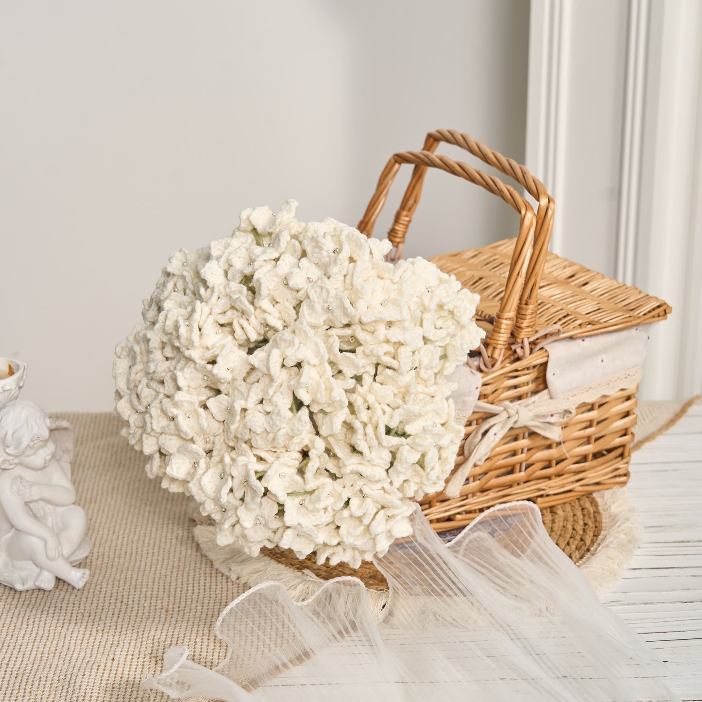 Bouquet d'hortensias au crochet, décoration d'intérieur, ornement