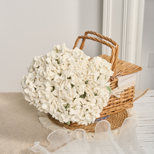 Bouquet d'hortensias au crochet, décoration d'intérieur, ornement