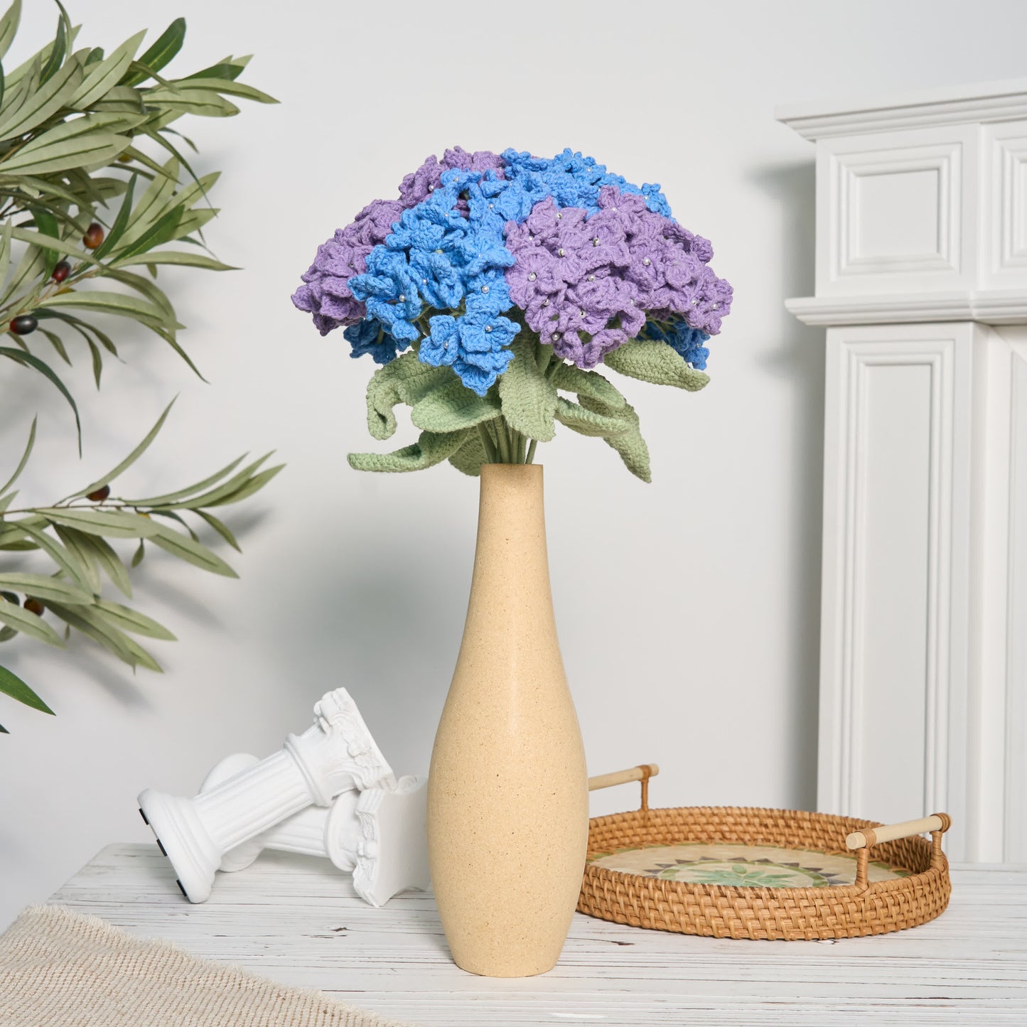 Bouquet d'hortensias au crochet, décoration d'intérieur, ornement