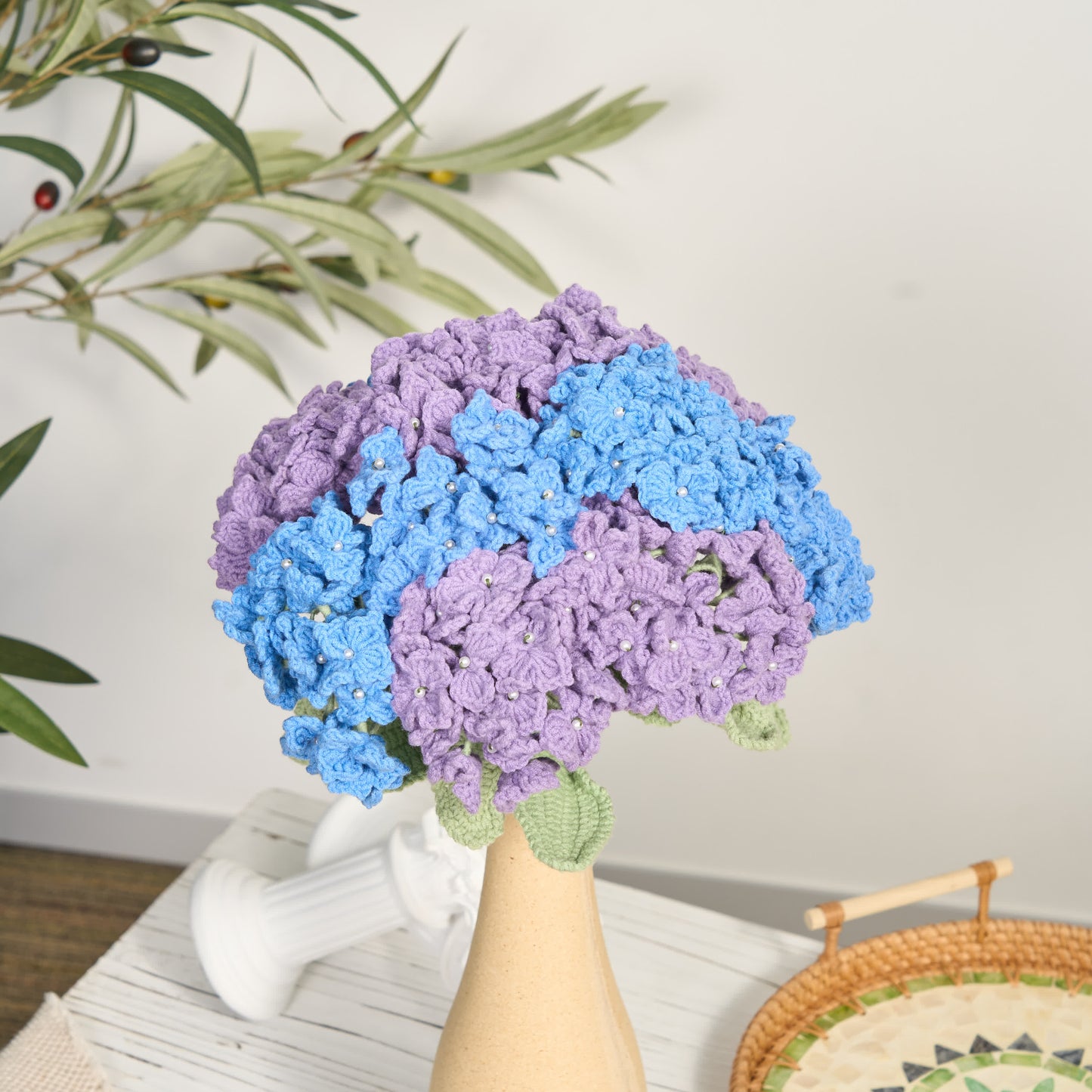 Bouquet d'hortensias au crochet, décoration d'intérieur, ornement