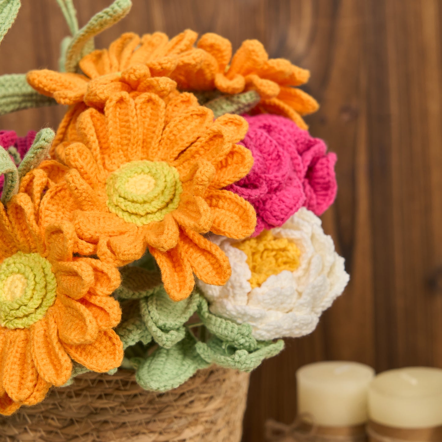 Bouquet tricoté à la main, décoration d'intérieur (12 pièces)