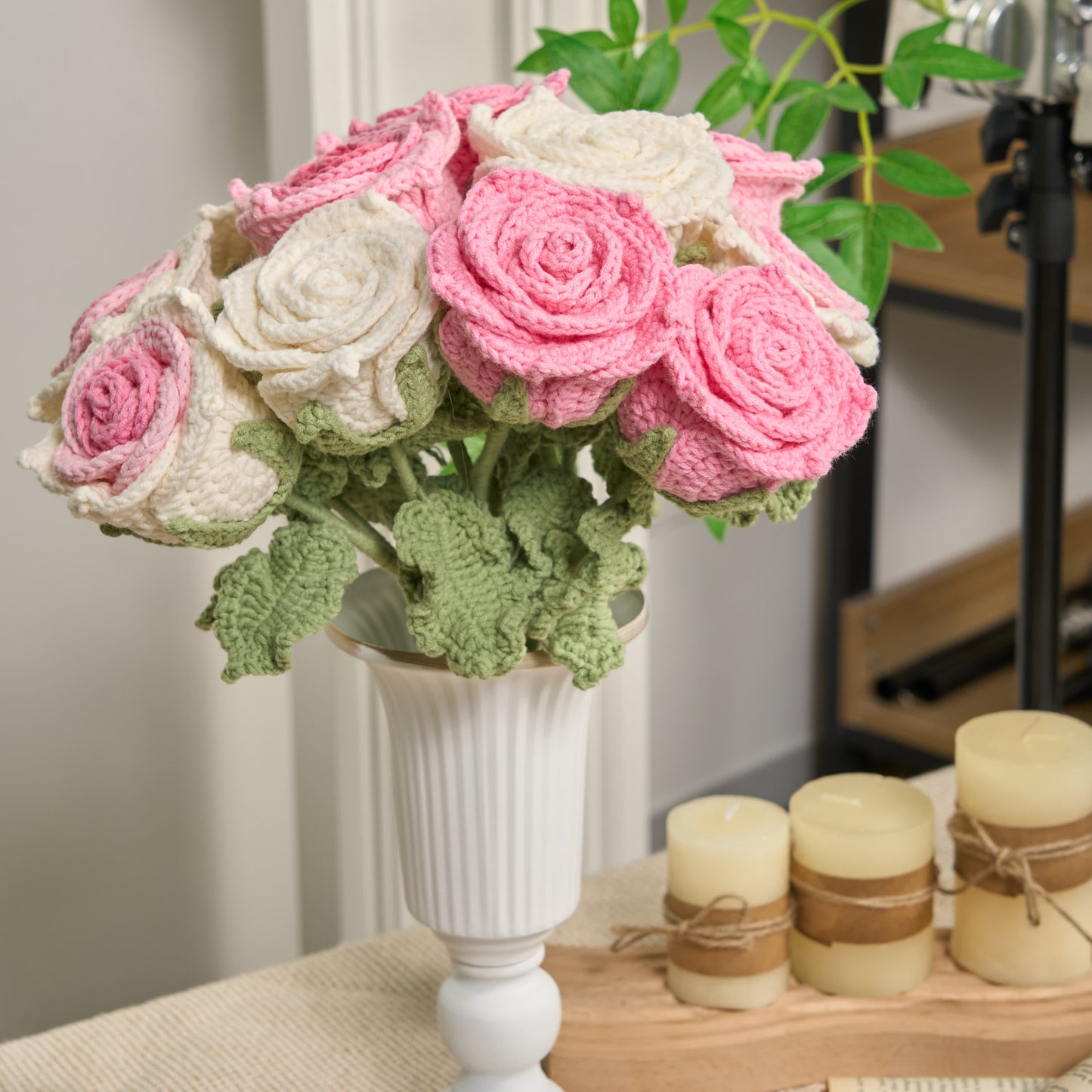 Fleurs artificielles roses crochetées à la main (12 pièces)