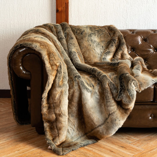 Couverture d'hiver luxueuse en fausse fourrure