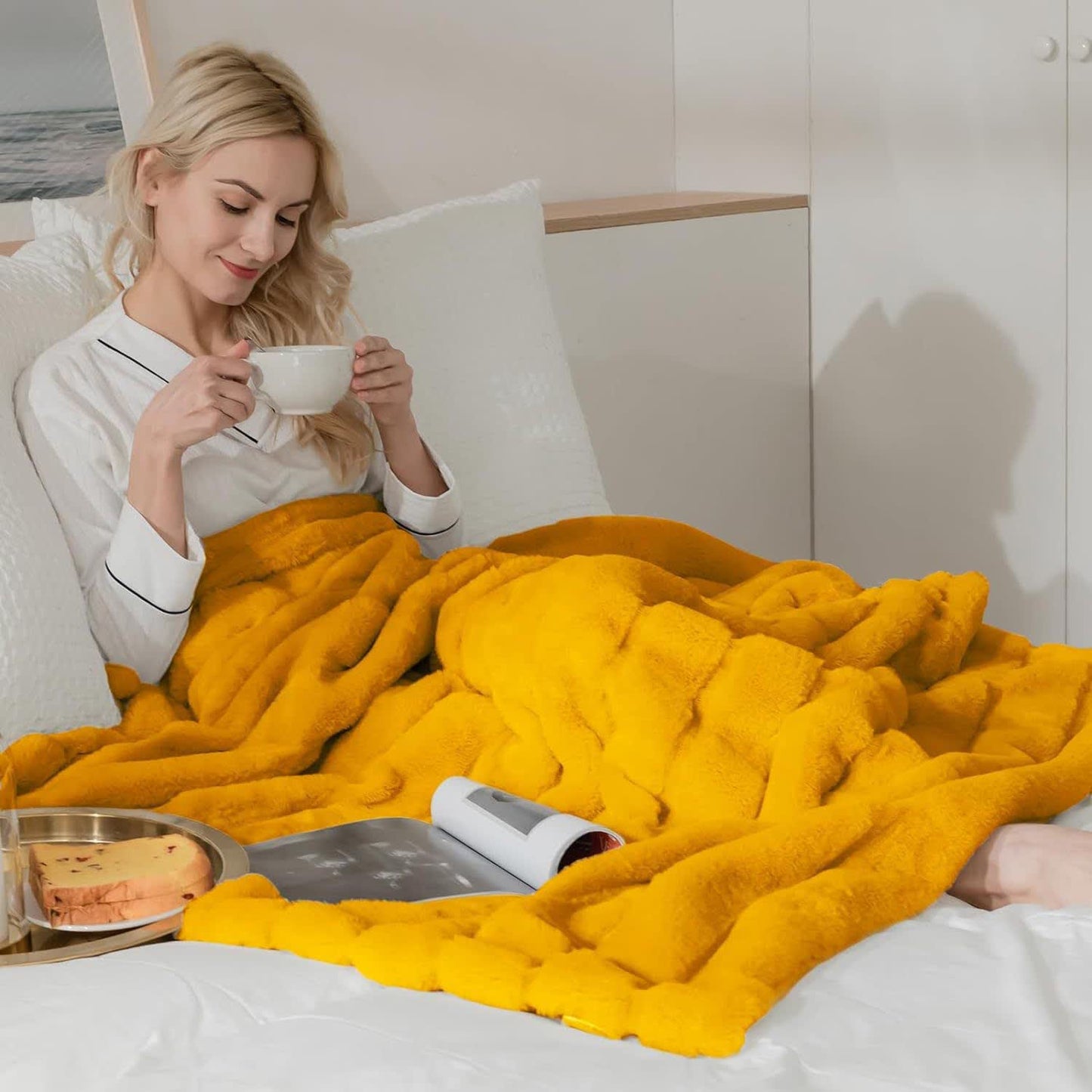 Couverture en peluche unie et rayée
