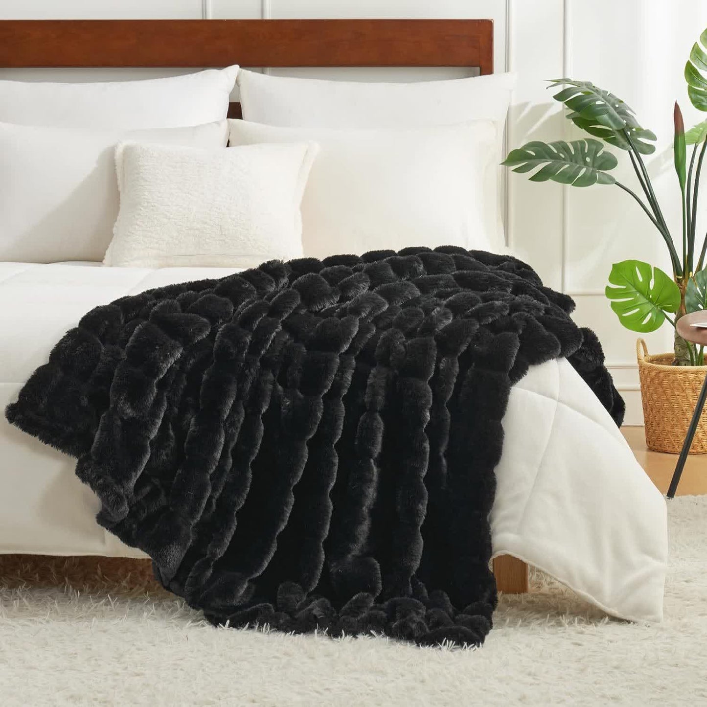 Couverture en peluche unie et rayée