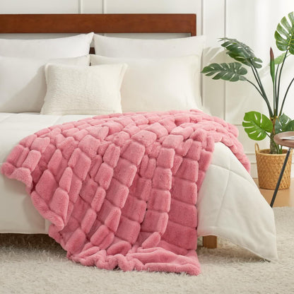 Couverture en peluche unie et rayée
