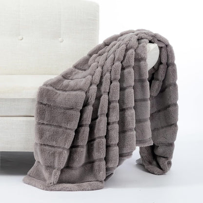 Couverture en peluche unie et rayée