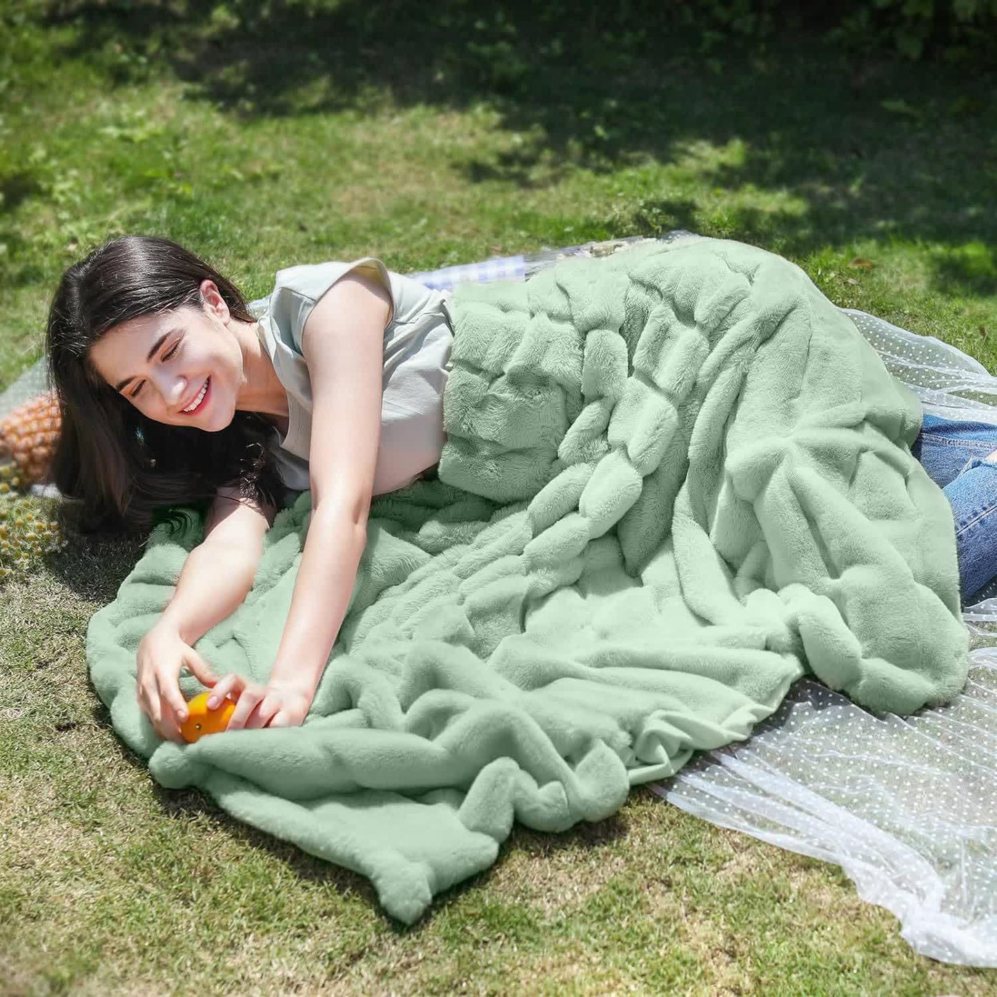 Couverture en peluche unie et rayée