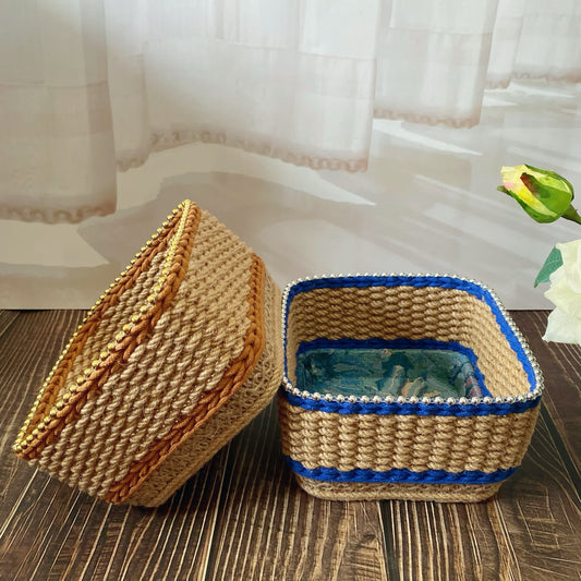 Panier de rangement de table tissé à la main de style vintage avec motif floral
