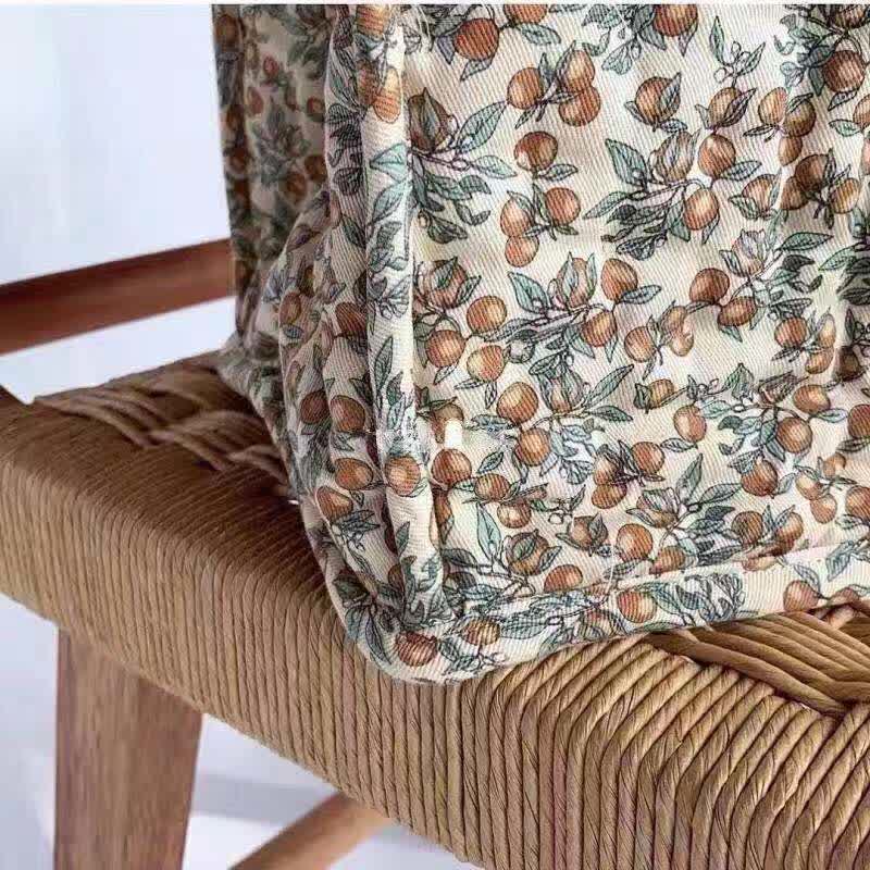 Panier de rangement en pur coton avec motif floral et poignées