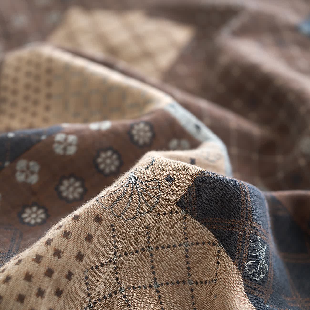 Parure de lit patchwork en gaze de coton à motifs géométriques (4 pièces)