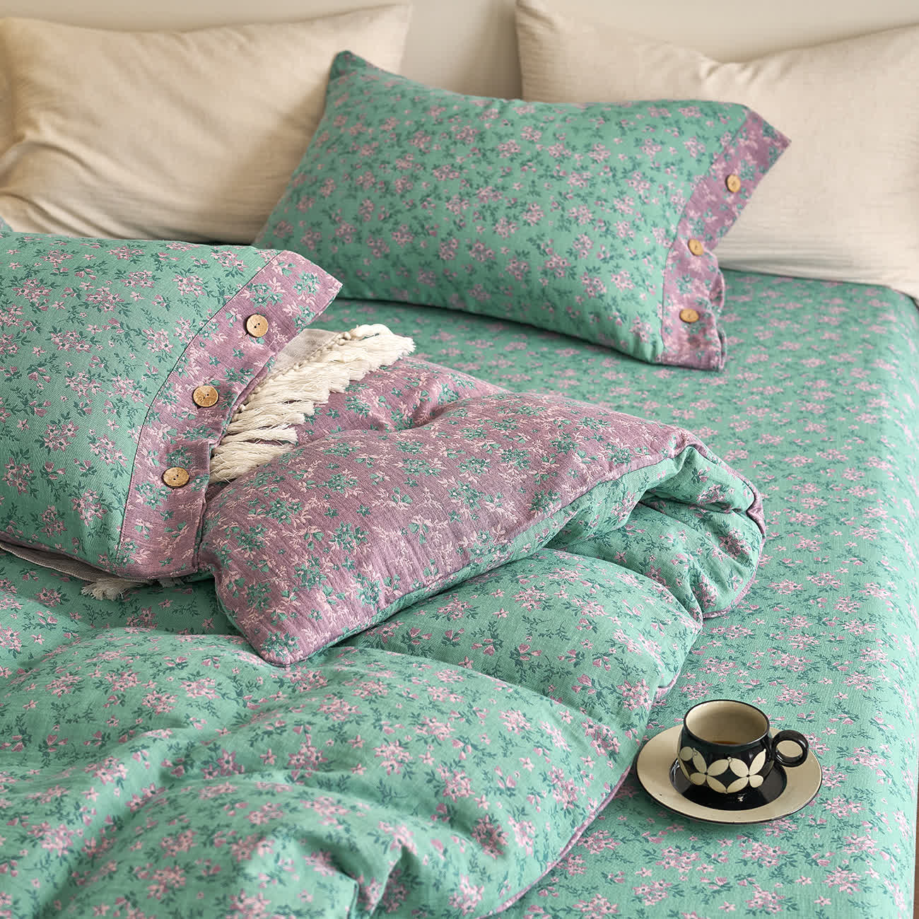Parure de lit en gaze de coton à boutons floraux Refresh (4 pièces)