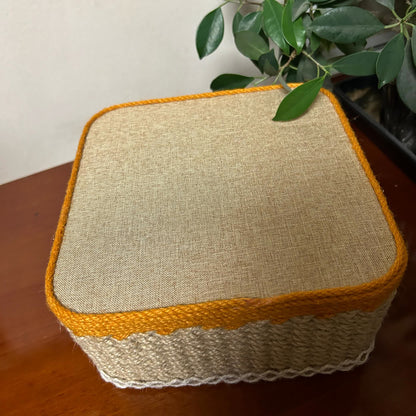 Panier de rangement fait main en corde de chanvre avec tournesol