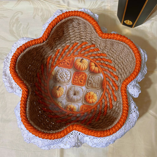 Panier de rangement en forme de fleur avec bord en dentelle