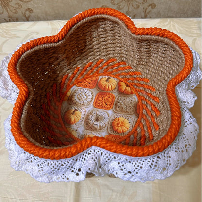 Panier de rangement en forme de fleur avec bord en dentelle