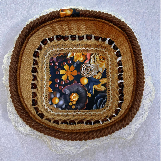 Panier de rangement fonctionnel avec bordure en dentelle florale