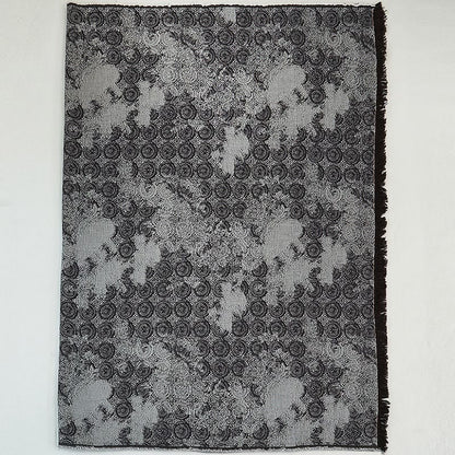 Couverture vintage en coton teint en fil avec motif en dentelle