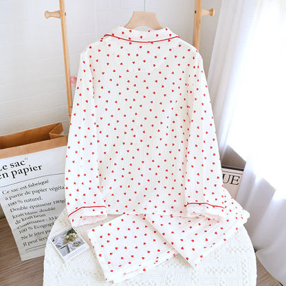 Ensemble de vêtements d'intérieur simple en gaze de coton avec revers en forme de cœur