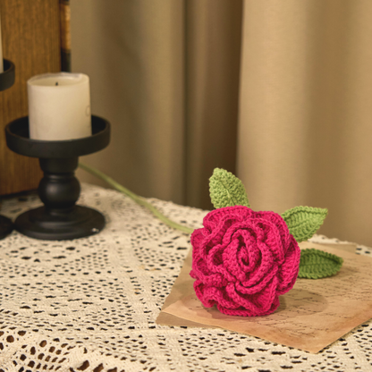 Rose artificielle, ornement en fil crocheté à la main