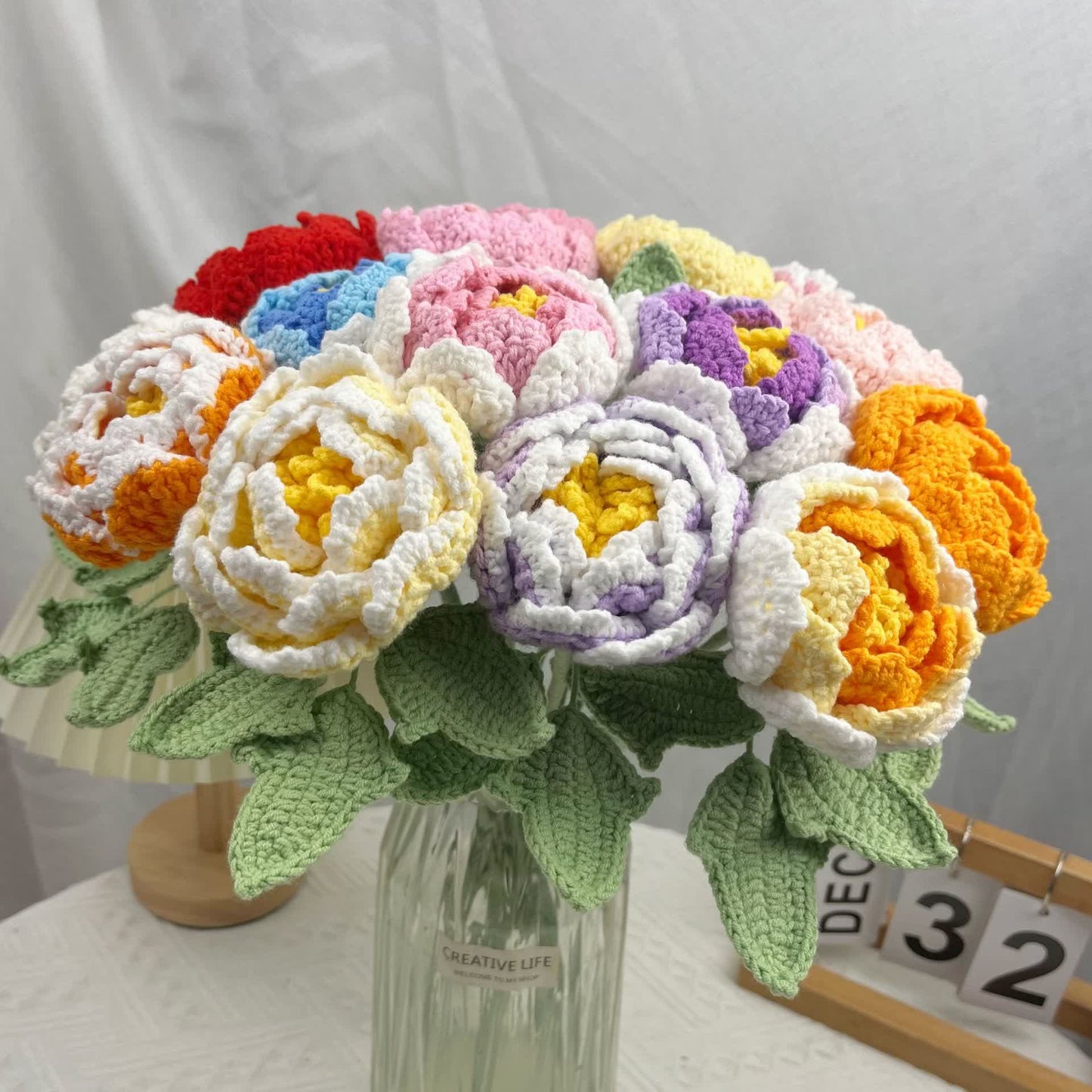 Décoration d'intérieur en fil crocheté à la main en forme de fleur de pivoine