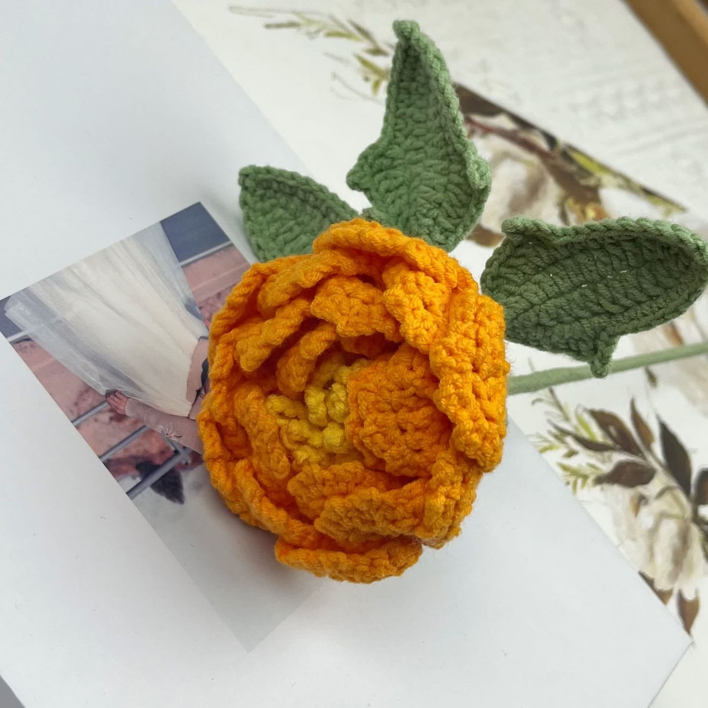 Décoration d'intérieur en fil crocheté à la main en forme de fleur de pivoine