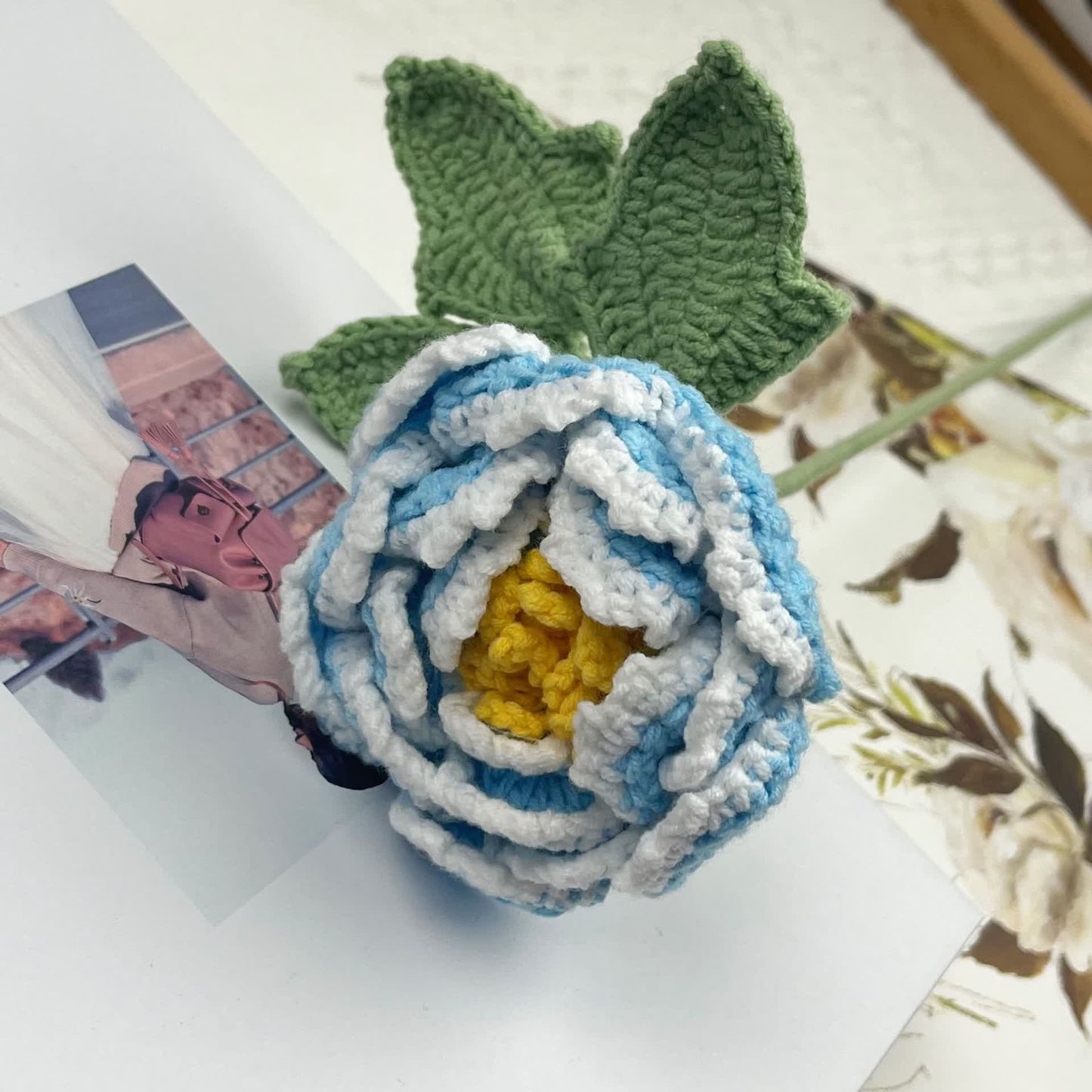 Décoration d'intérieur en fil crocheté à la main en forme de fleur de pivoine