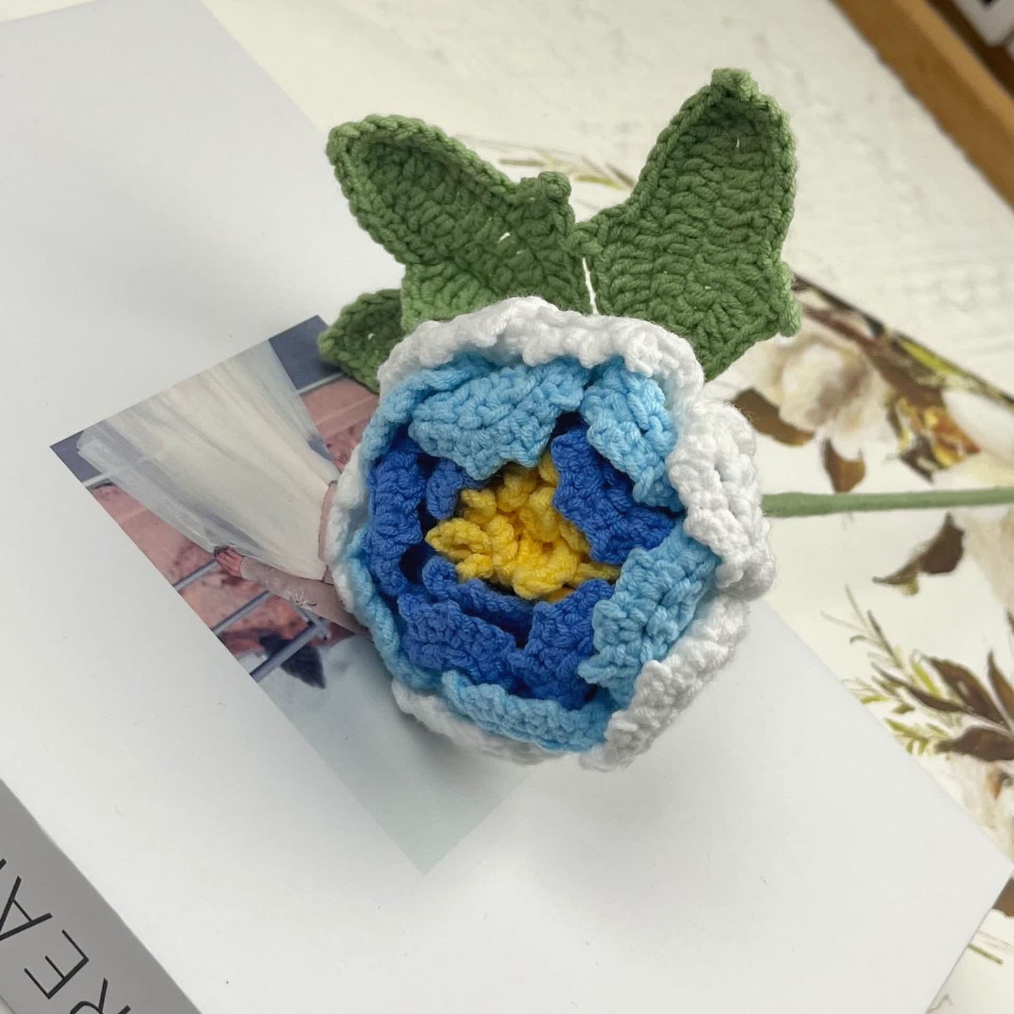 Décoration d'intérieur en fil crocheté à la main en forme de fleur de pivoine