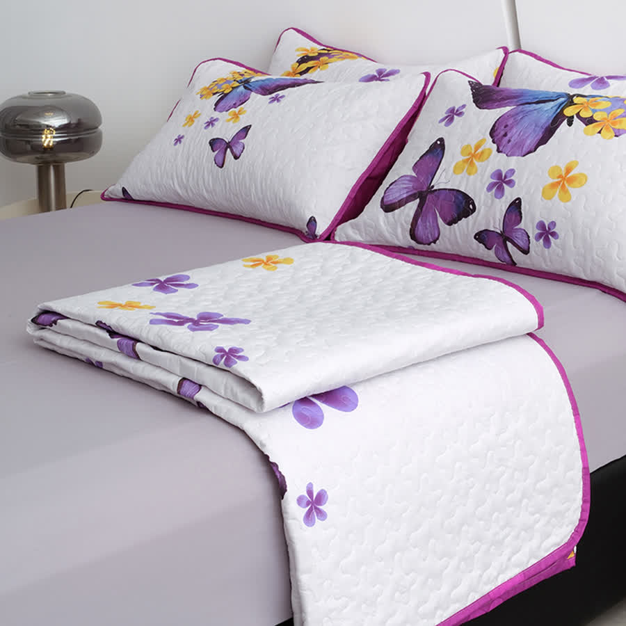 Parure de lit matelassée avec papillons ruraux (3 pièces)