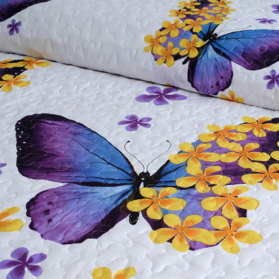 Parure de lit matelassée avec papillons ruraux (3 pièces)