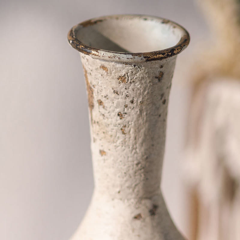 Décoration d'intérieur rétro en vieux vase en fer