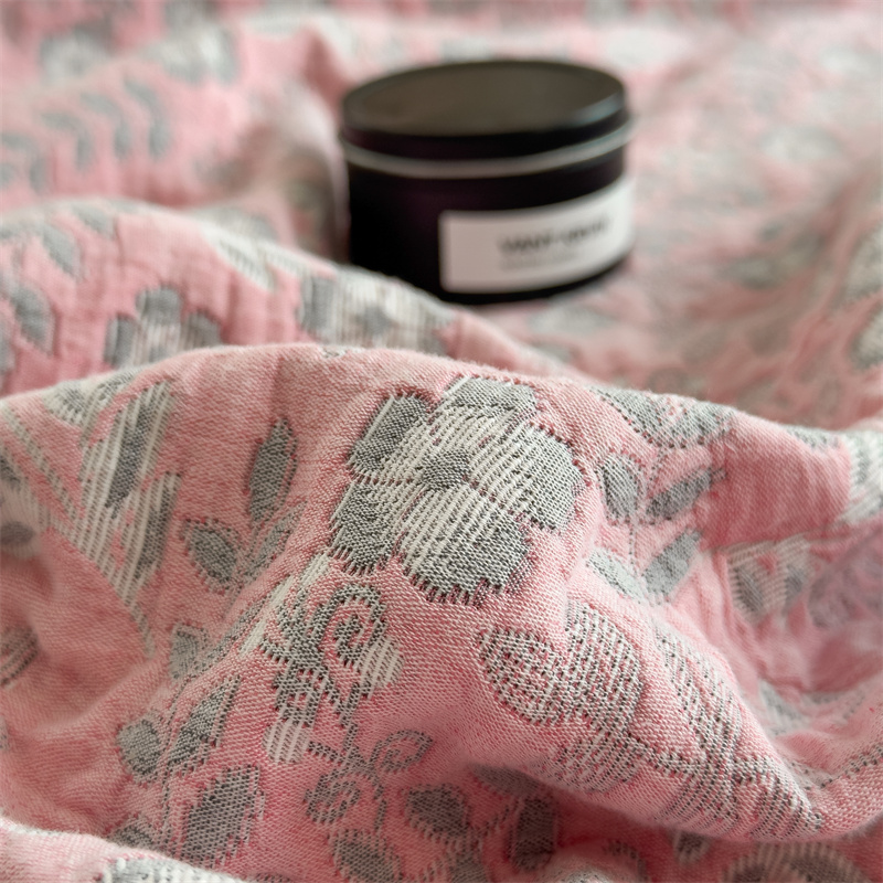 Couette en gaze de coton à trois couches à motif floral rafraîchissant