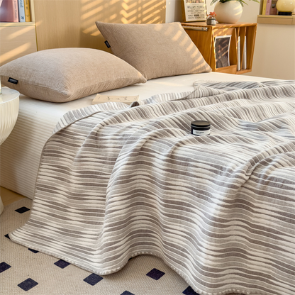 Couette respirante et confortable en gaze de coton rayée