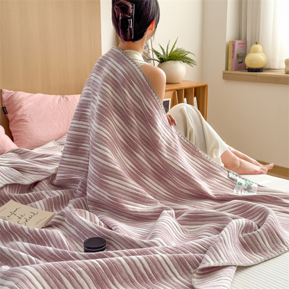 Couette respirante et confortable en gaze de coton rayée