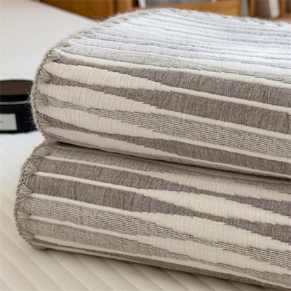 Couette respirante et confortable en gaze de coton rayée