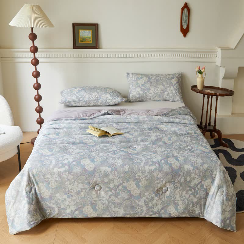 Couette douce et légère avec motif floral vintage