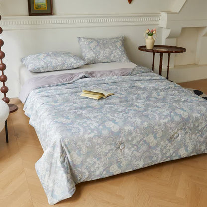 Couette douce et légère avec motif floral vintage