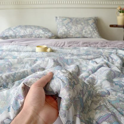 Couette douce et légère avec motif floral vintage