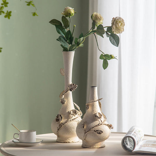 Vase vintage en fer sculpté, ornement décoratif