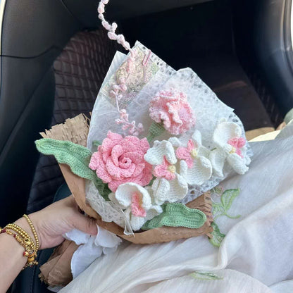 Bouquet de roses et de tournesols tricoté à la main au crochet