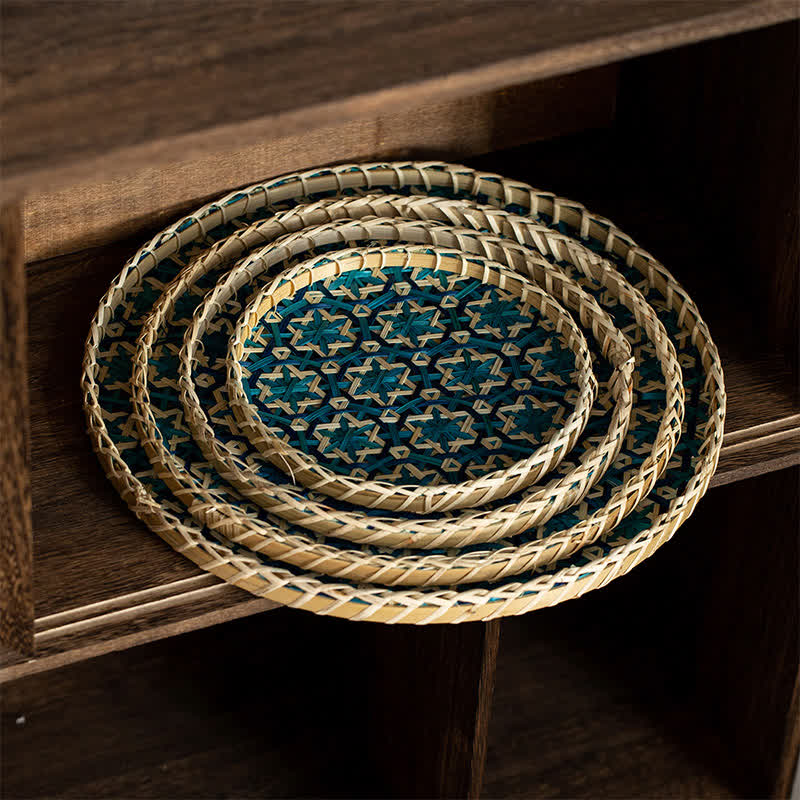 Panier de rangement rond en rotin coloré tissé à la main