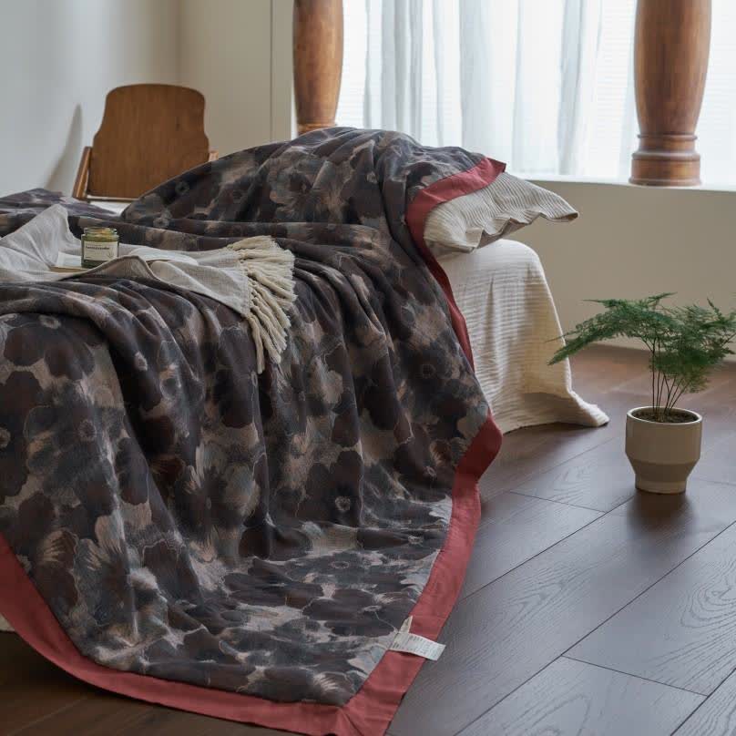 Couette en gaze de coton douce avec motif floral jacquard de style rétro