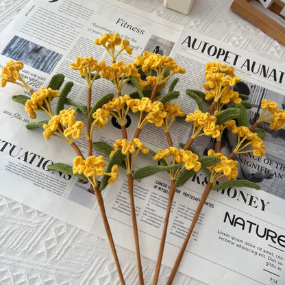 Bouquet d'Osmanthus Fragrans tricoté et crocheté à la main