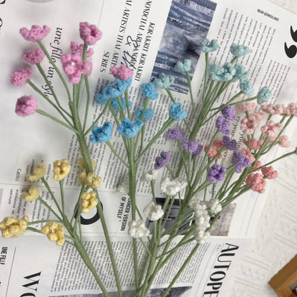Bouquet de gypsophiles tricoté à la main au crochet