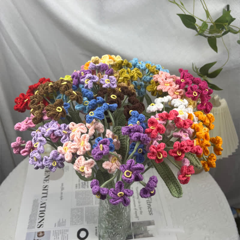 Bouquet de myosotis au crochet tricoté à la main