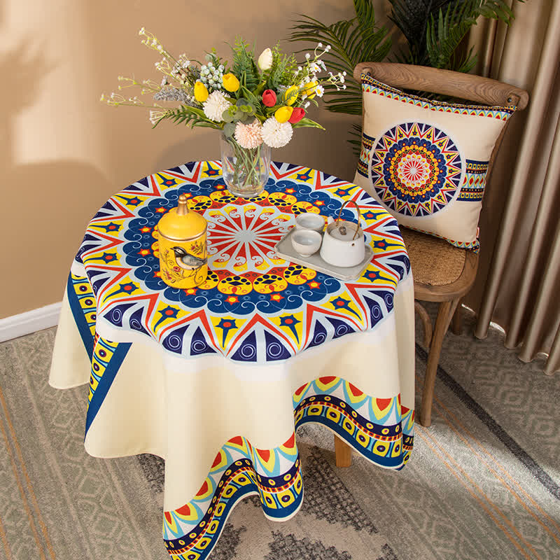 Nappe de style ethnique à motifs géométriques
