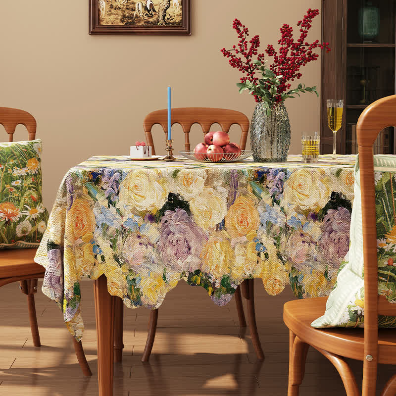 Nappe jacquard à bord festonné et motif floral style peinture à l'huile