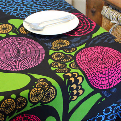 Nappe colorée de style ethnique